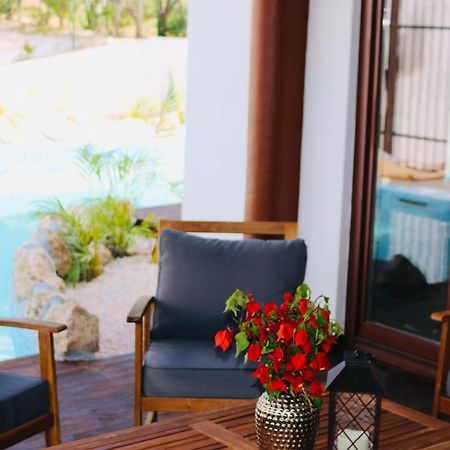 Neue Villa Tropic Paradise Willemstad Bagian luar foto