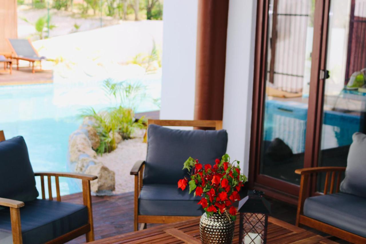 Neue Villa Tropic Paradise Willemstad Bagian luar foto