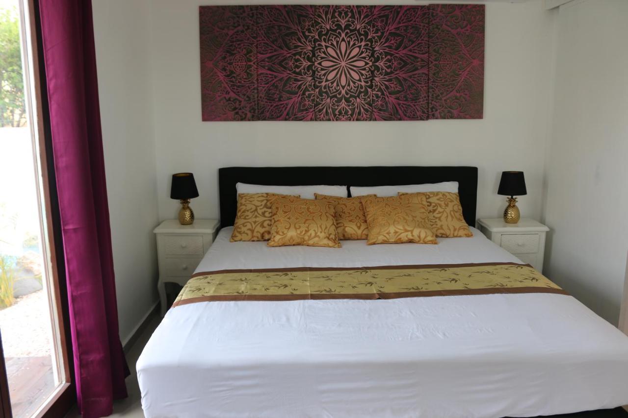 Neue Villa Tropic Paradise Willemstad Bagian luar foto