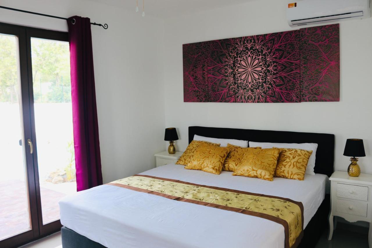 Neue Villa Tropic Paradise Willemstad Bagian luar foto