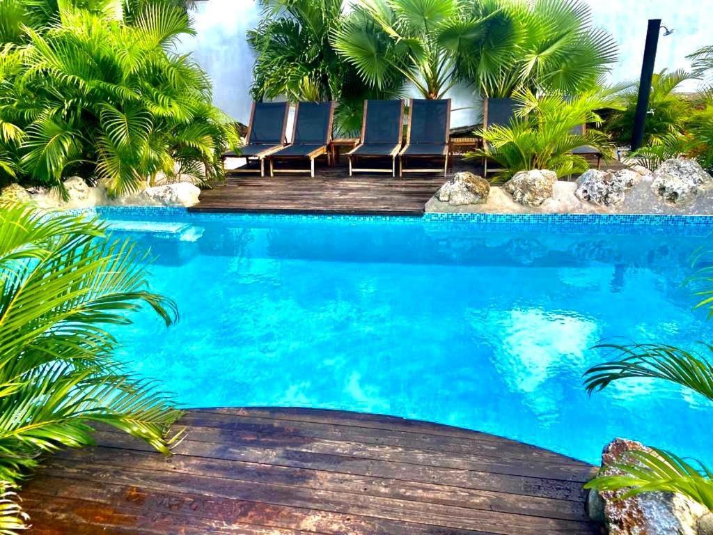 Neue Villa Tropic Paradise Willemstad Bagian luar foto