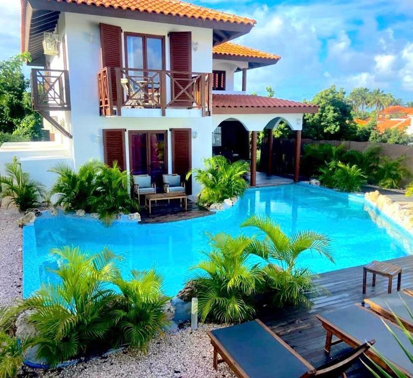 Neue Villa Tropic Paradise Willemstad Bagian luar foto